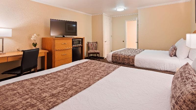 Best Western Plus Ontario Airport & Convention Center 3