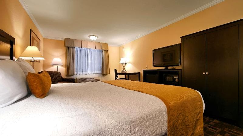Best Western Plus Inn of Hayward photo 1