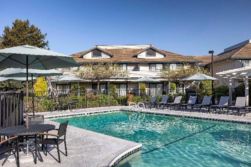 Seacliff Inn Aptos, Tapestry Collection by Hilton 5