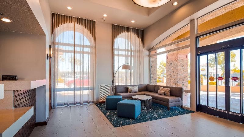 Best Western Plus Executive Inn & Suites 5