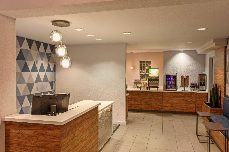 Best Western Plus Executive Suites 3