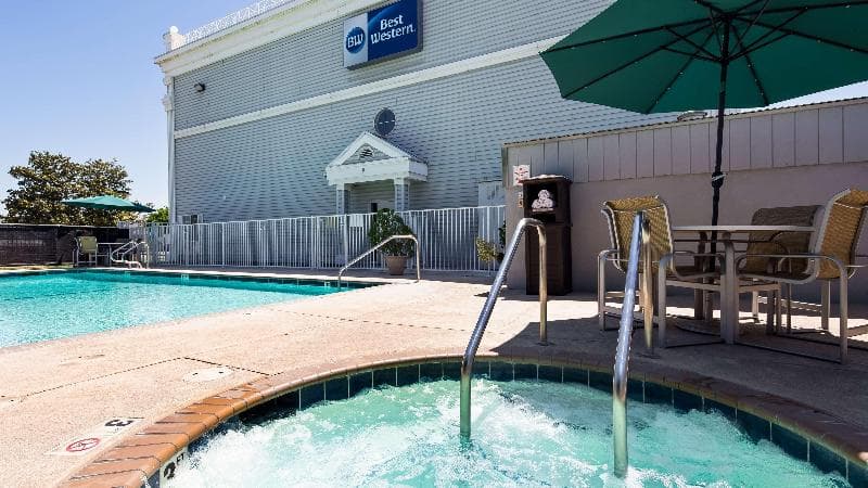Best Western Executive Inn 4