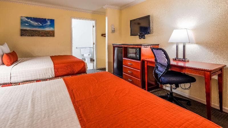 Best Western Heritage Inn 4