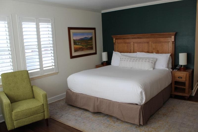 Best Western Plus Elm House Inn 2