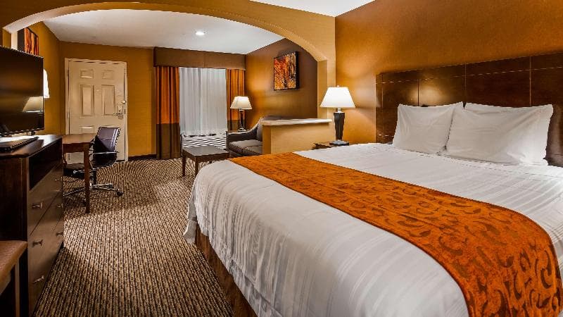 Best Western Exeter Inn & Suites 4