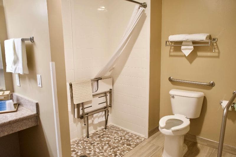 Best Western China Lake Inn 5