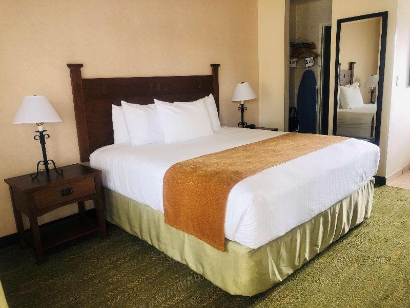 Best Western Lamplighter Inn And Suites At Sdsu 3