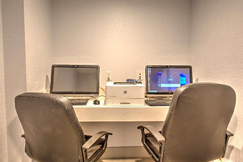 Best Western Plus Media Center Inn & Suites photo 1