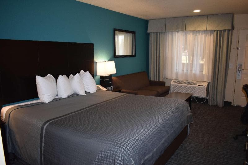 Best Western Apricot Inn 3