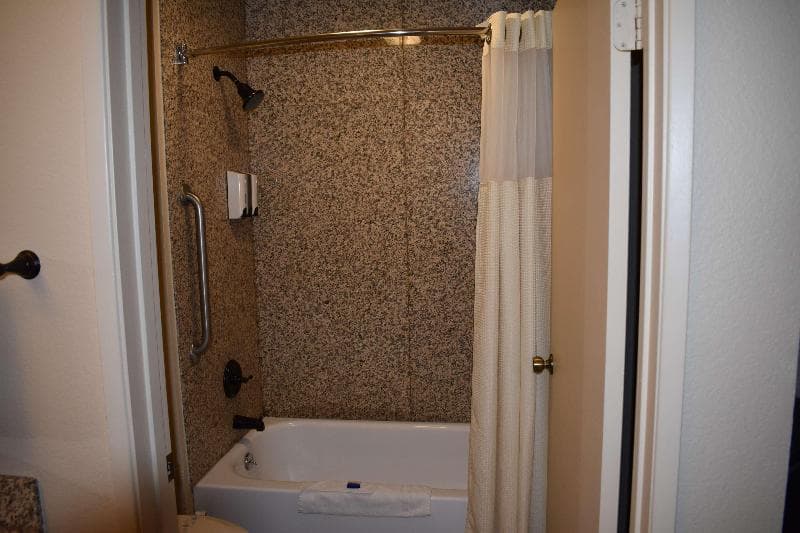 Best Western Apricot Inn 4