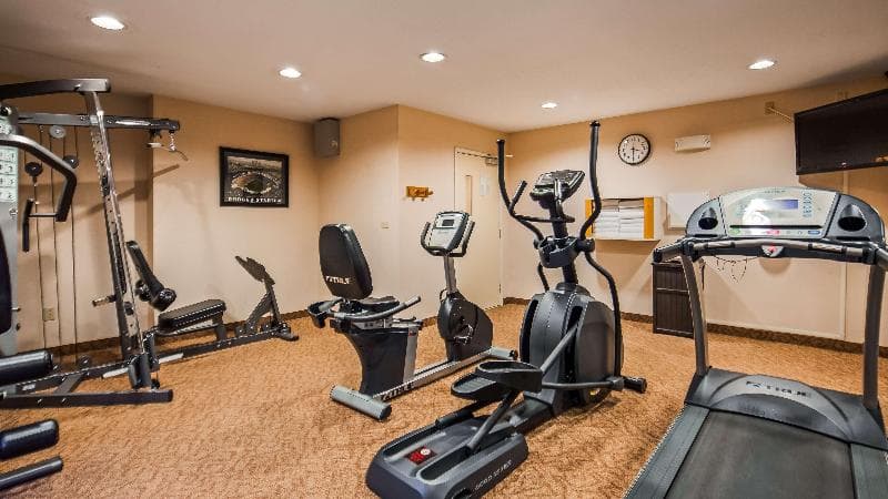 Best Western Plus Twin View Inn & Suites 2