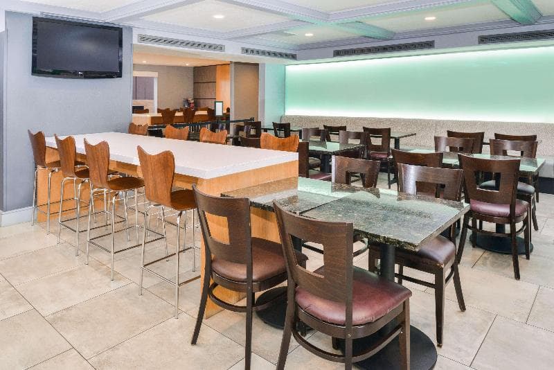 Best Western Plus Meridian Inn & Suites, Anaheim-Orange 3