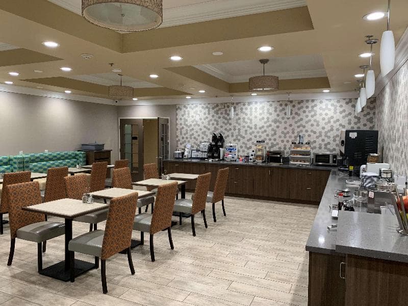 Best Western Plus Wasco Inn & Suites 3