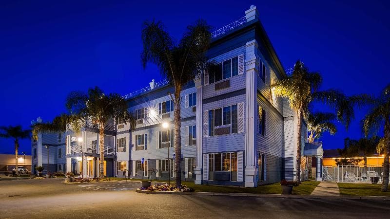 Best Western Colonial Inn photo 1