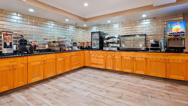 Best Western Plus Anaheim Orange County Hotel 2