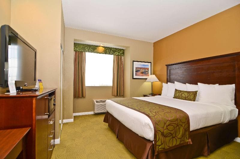 Best Western California City Inn & Suites 4