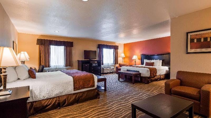 Best Western Plus Corning Inn 5