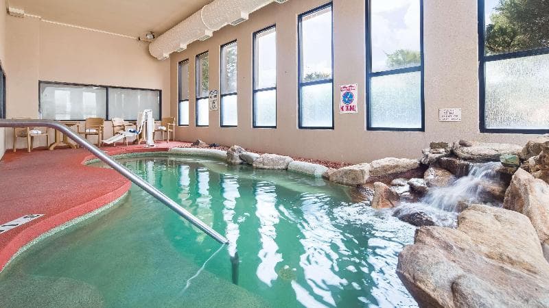 Best Western Turquoise Inn & Suites 4