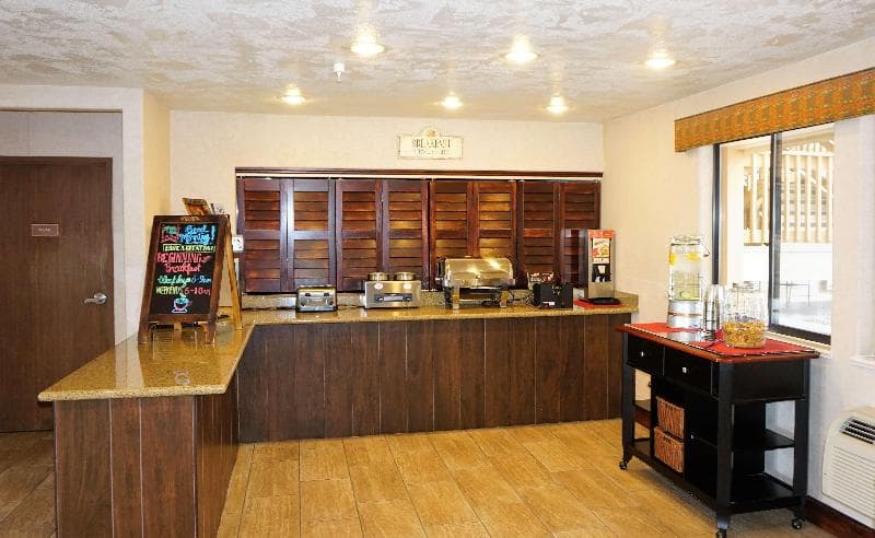Best Western Grande River Inn & Suites 2