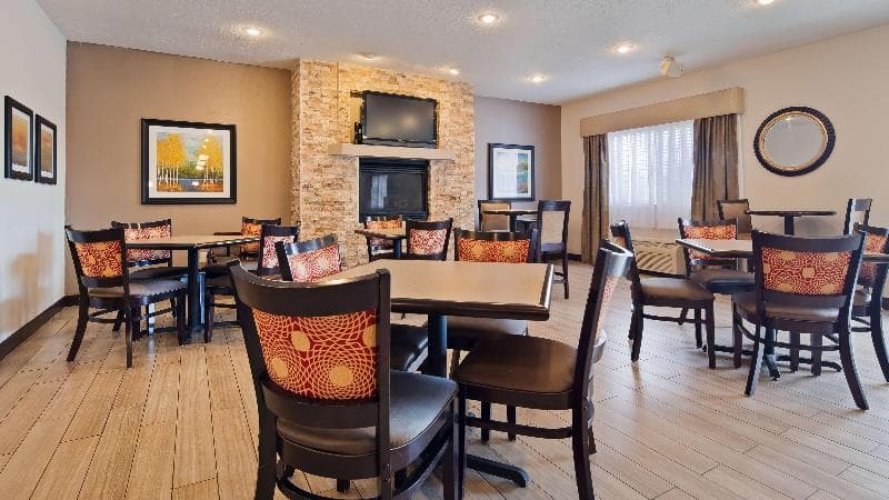 Best Western Plus Eagleridge Inn & Suites 3