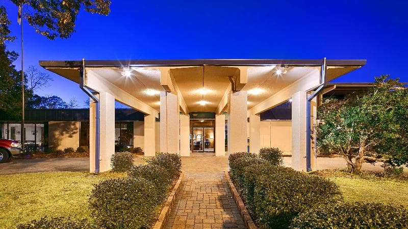 Best Western Crossroads Inn photo 1