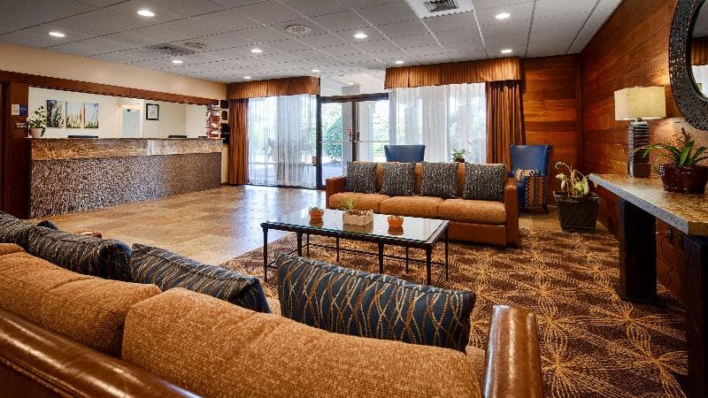 Best Western Crossroads Inn 5