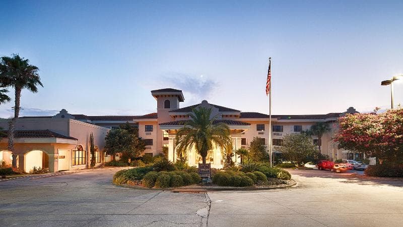 Best Western Gateway Grand 3