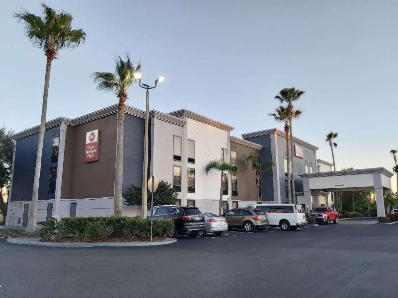 Best Western Plus Universal Inn photo 1