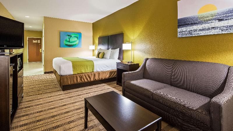 Best Western Edgewater Inn 3
