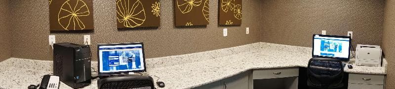 Best Western Plus Chain of Lakes Inn & Suites 1