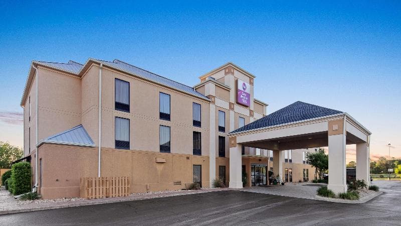 Best Western Plus Madison photo 1