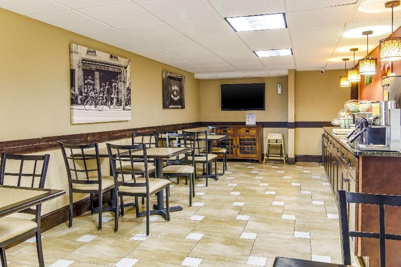 Quality Inn Stone Mountain 2