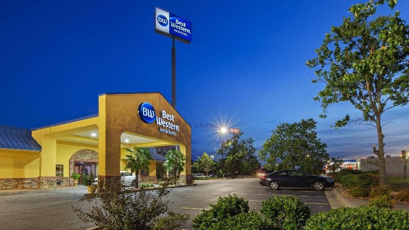 Best Western Inn & Suites photo 1
