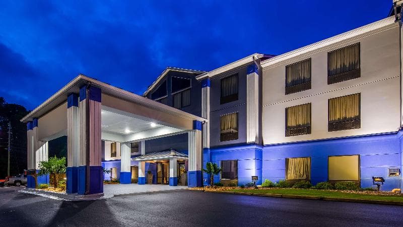 Best Western Plus McDonough Inn & Suites 2