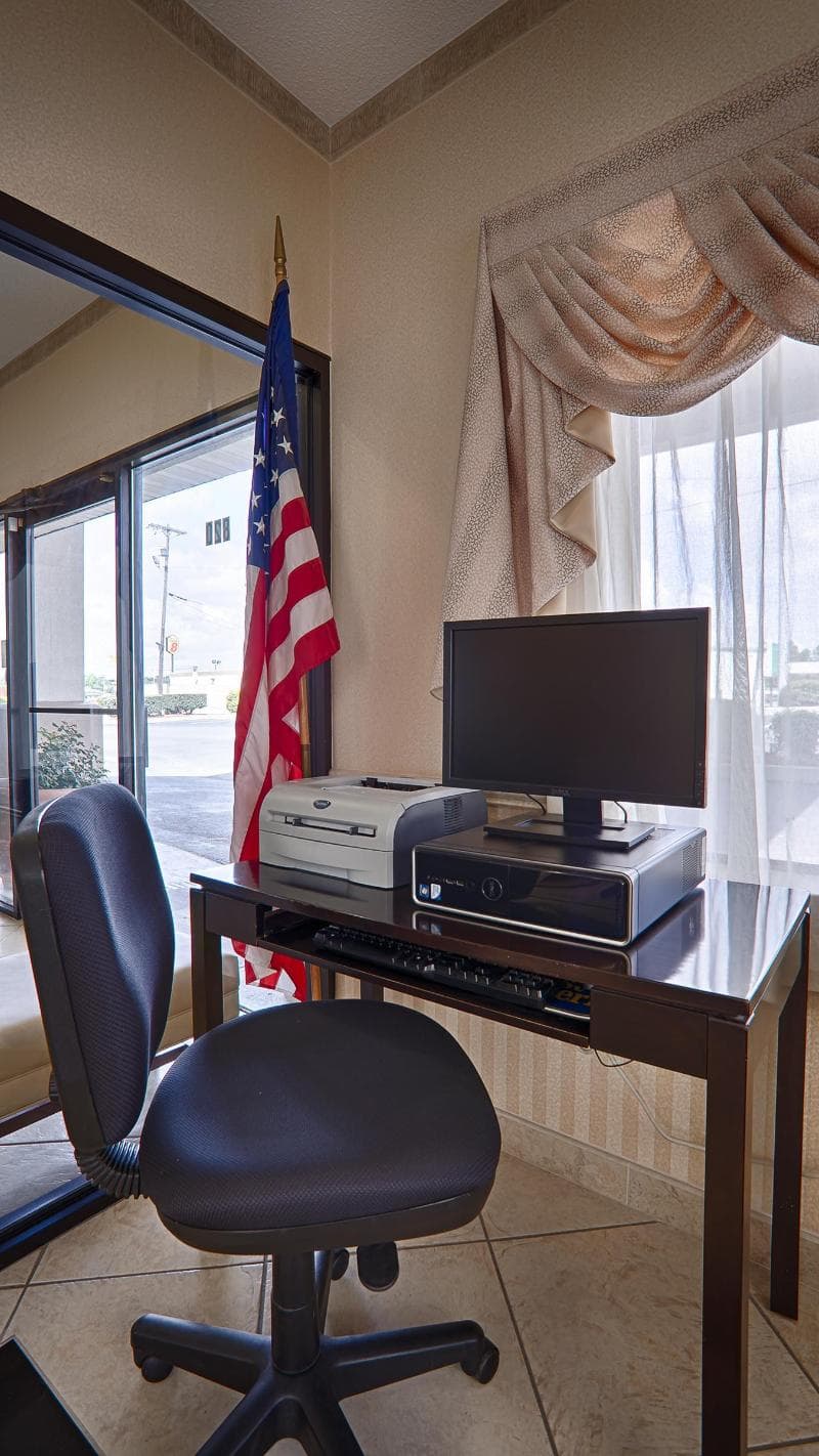 Quality Inn 5