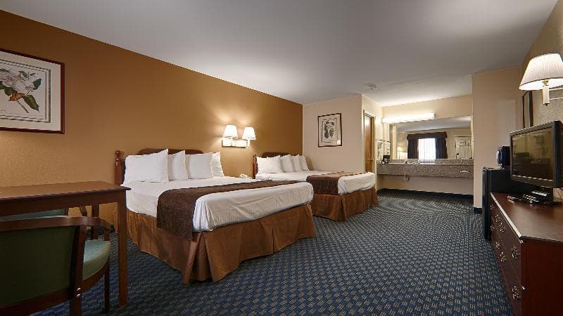 Quality Inn photo 1