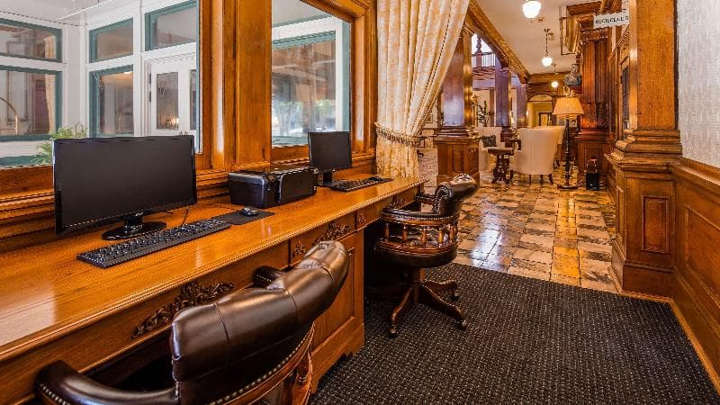 Best Western Plus Windsor Hotel 5