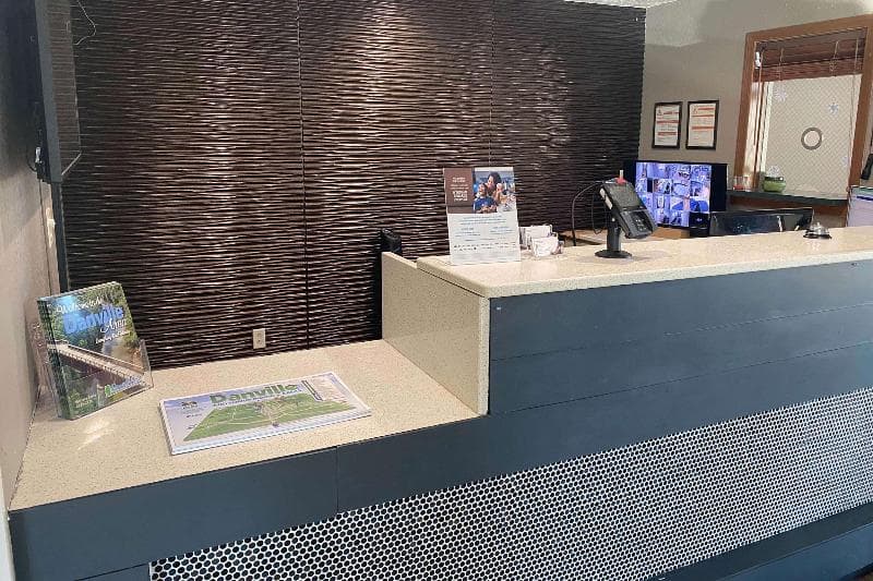 Baymont by Wyndham Danville IL photo 1