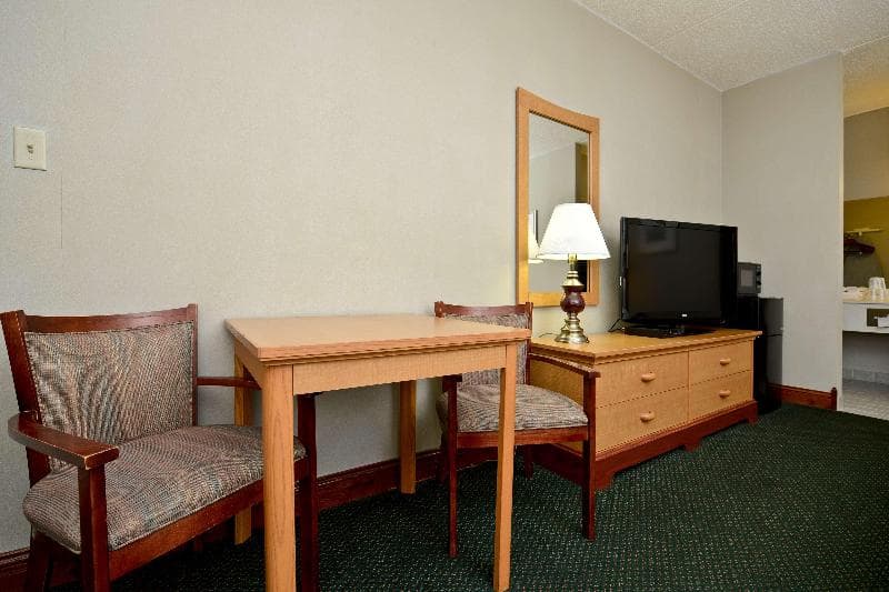 Best Western Inn 4