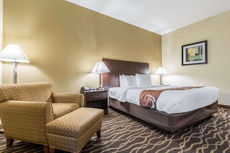 Quality Inn & Suites Southport 3