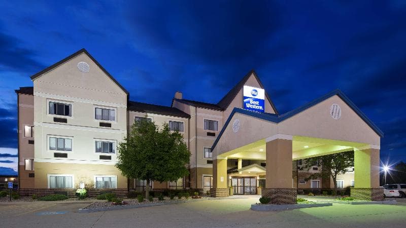 Best Western Inn & Suites photo 1