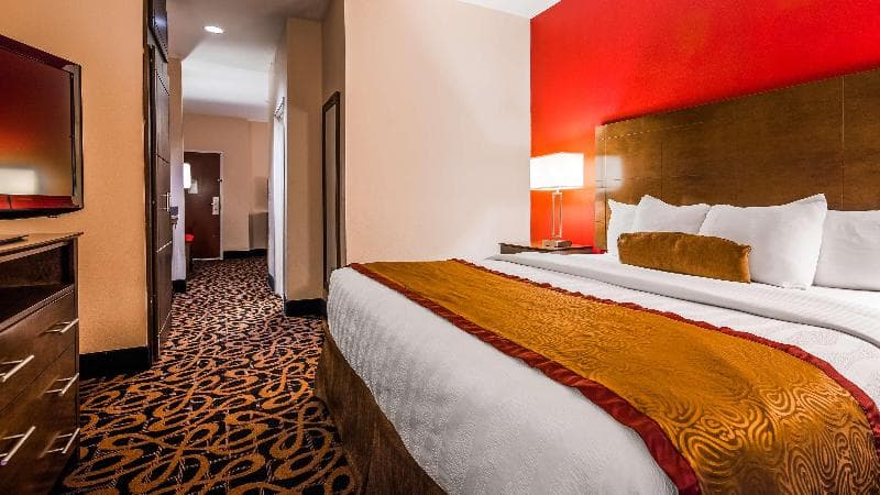 Best Western Plus Brandywine Inn & Suites 3
