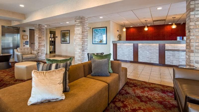Best Western Plus Howe Inn photo 1