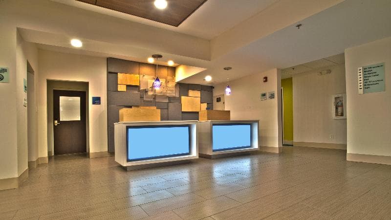 Holiday Inn Express And Suites Evansville North 3