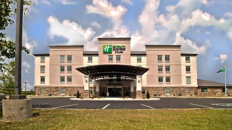 Holiday Inn Express And Suites Evansville North 4
