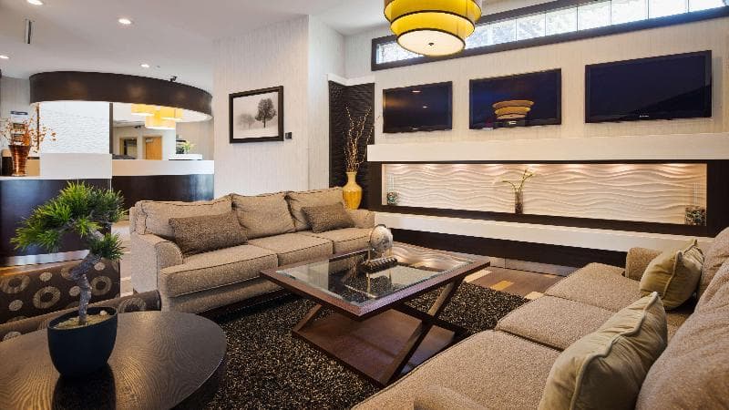 Best Western Atrea Airport Inn & Suites 5