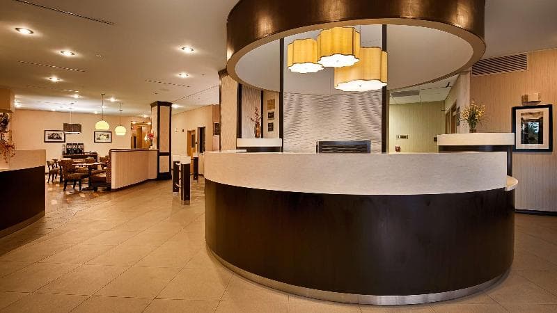 Best Western Atrea Airport Inn & Suites 3