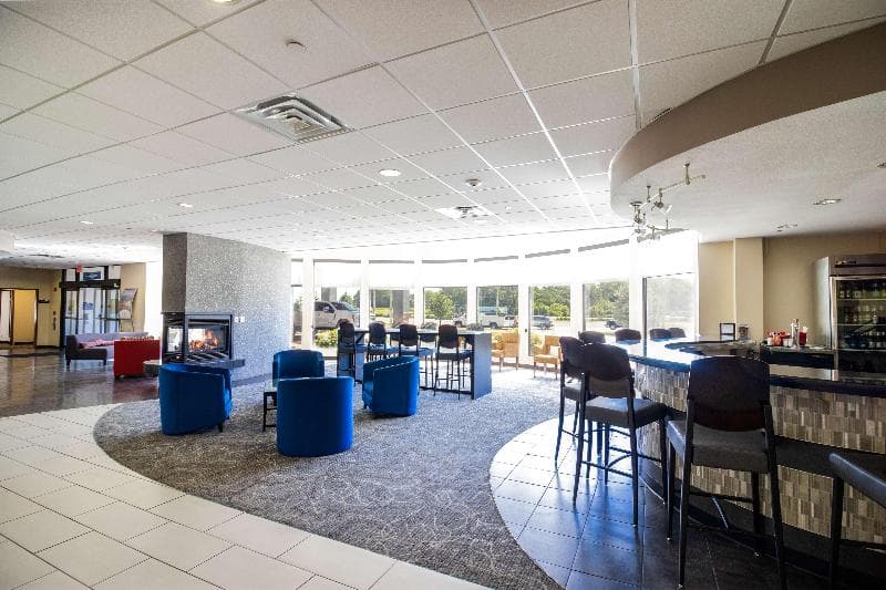 Best Western Plus Portage Hotel & Suites 2