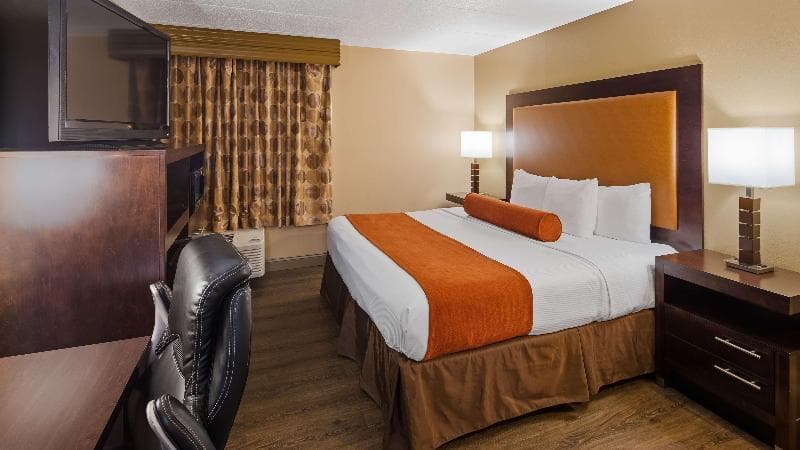 Best Western Crossroads of the Bluffs 5