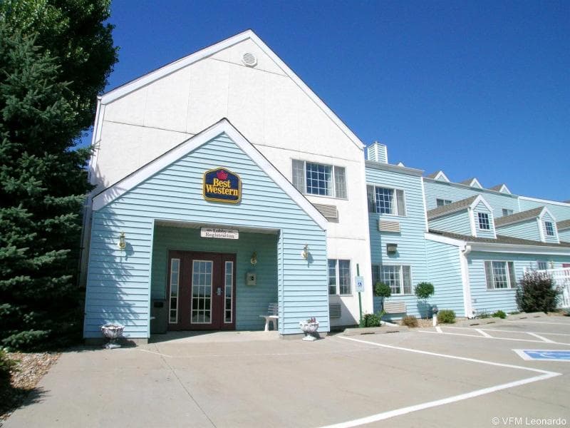 Days Inn & Suites By Wyndham Williamsburg Ia North main
